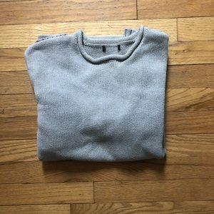 ⬇️65 DKNY Grey Crew Neck Sweater M